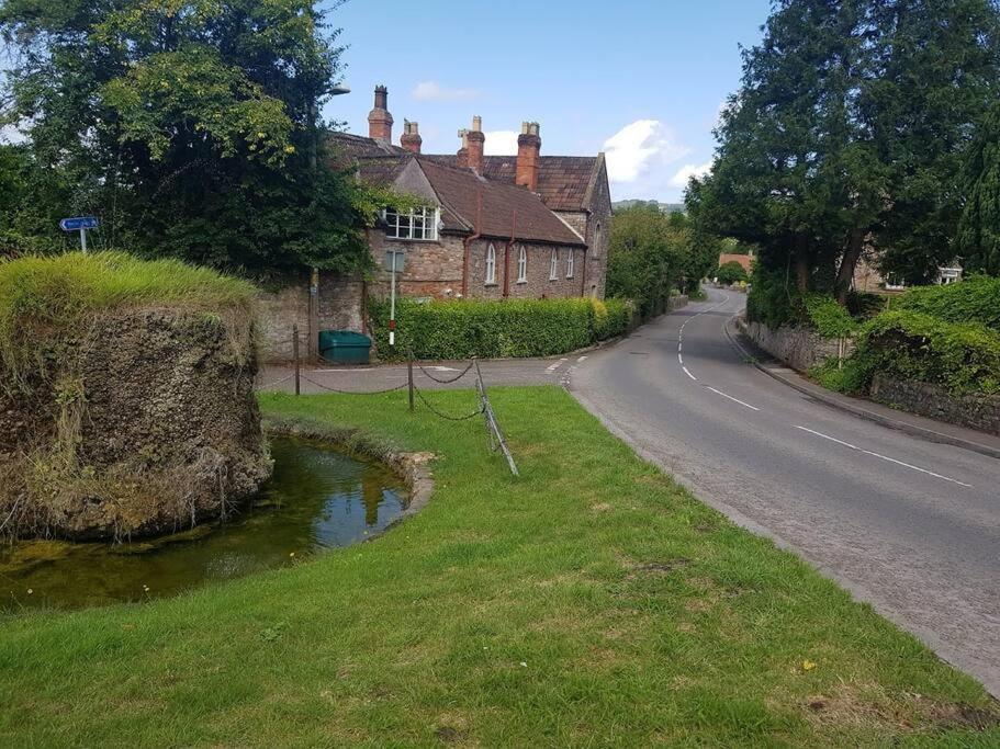 Cosy Studio Retreat In Wells, Somerset Екстериор снимка